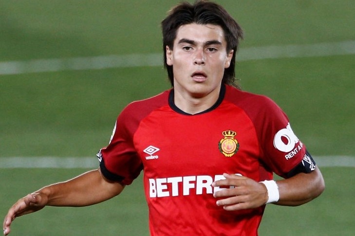 Cau thu 15 tuoi di vao lich su La Liga trong tran gap Real hinh anh