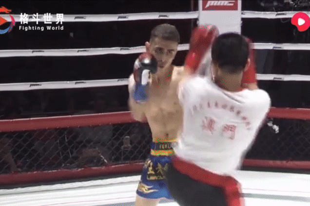 Vo su Vinh Xuan knock-out doi thu bang 2 cu da hinh anh