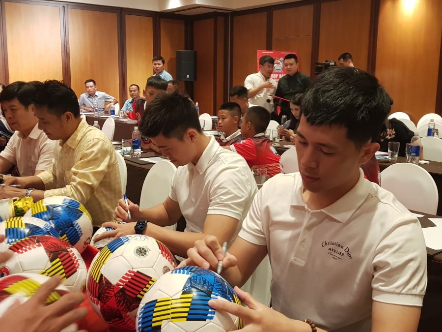 Bong da nhi dong toan quoc 2020 anh 1