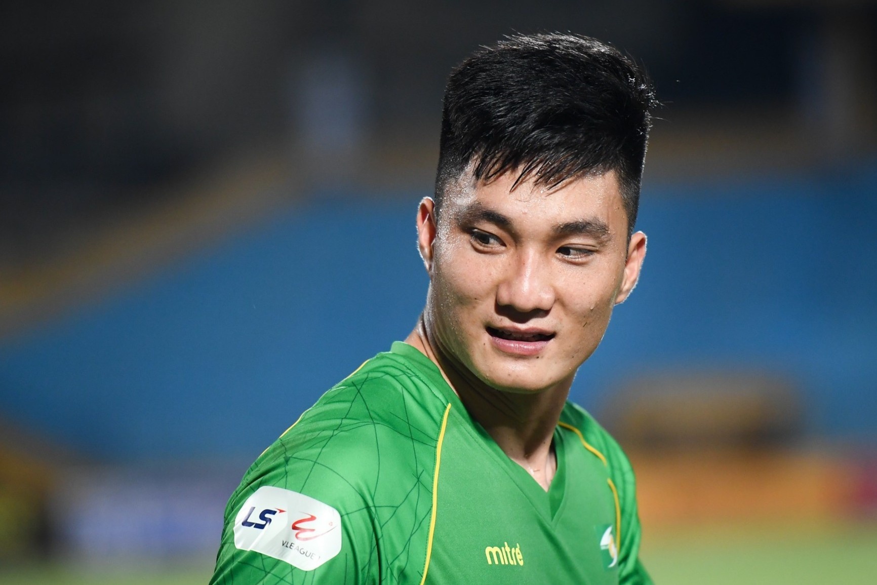 Thu mon Van Hoang co tran thu 2 lien tiep nhan 3 ban thua hinh anh