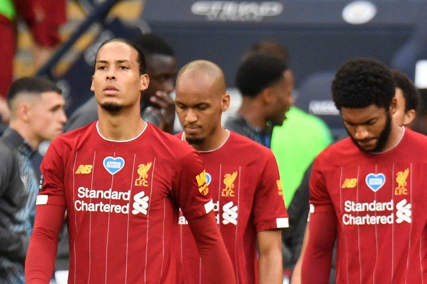 Man City dai thang Liverpool trong ngay xep hang don tan vuong hinh anh