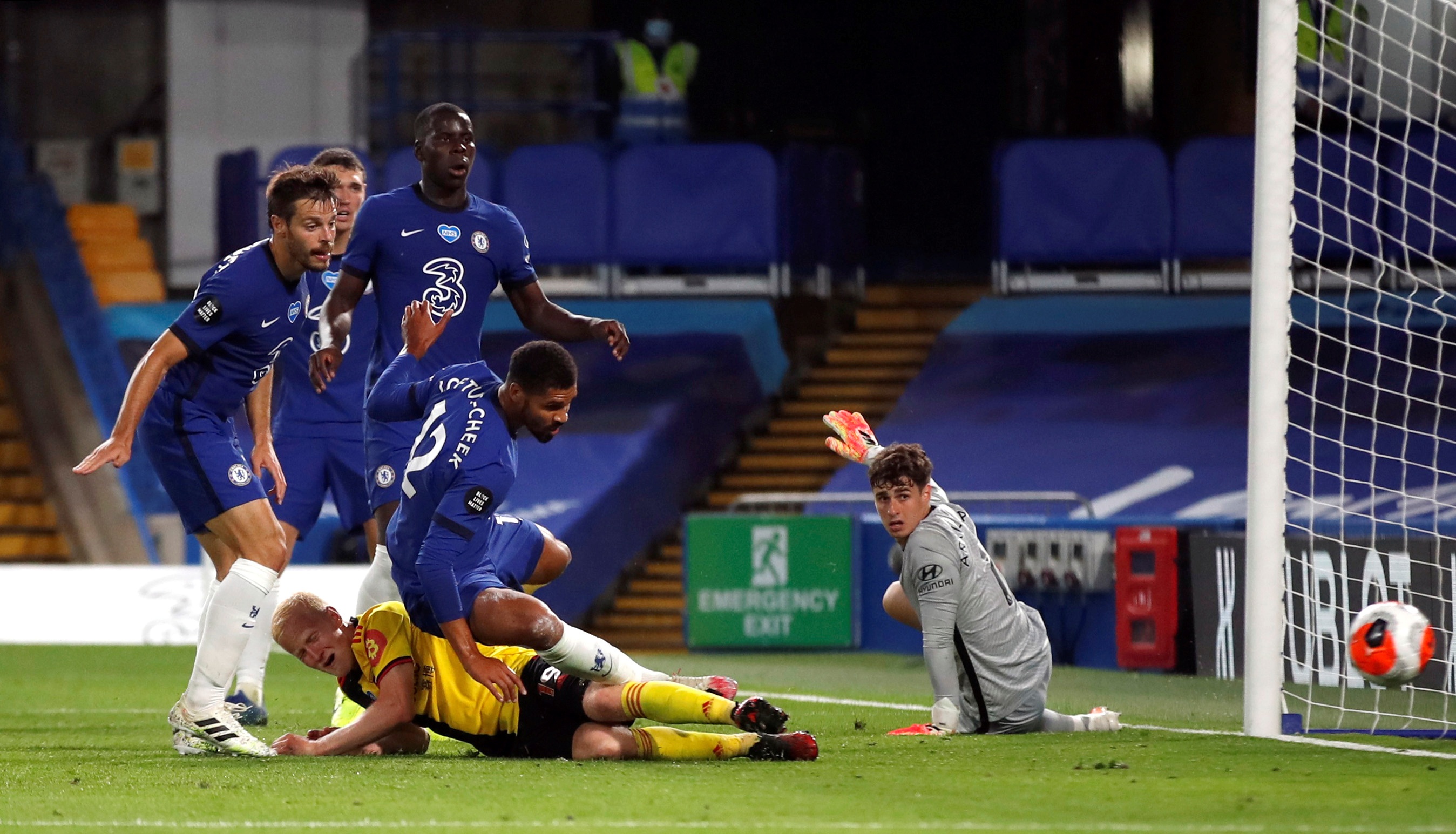 Chelsea vuot Man United anh 5