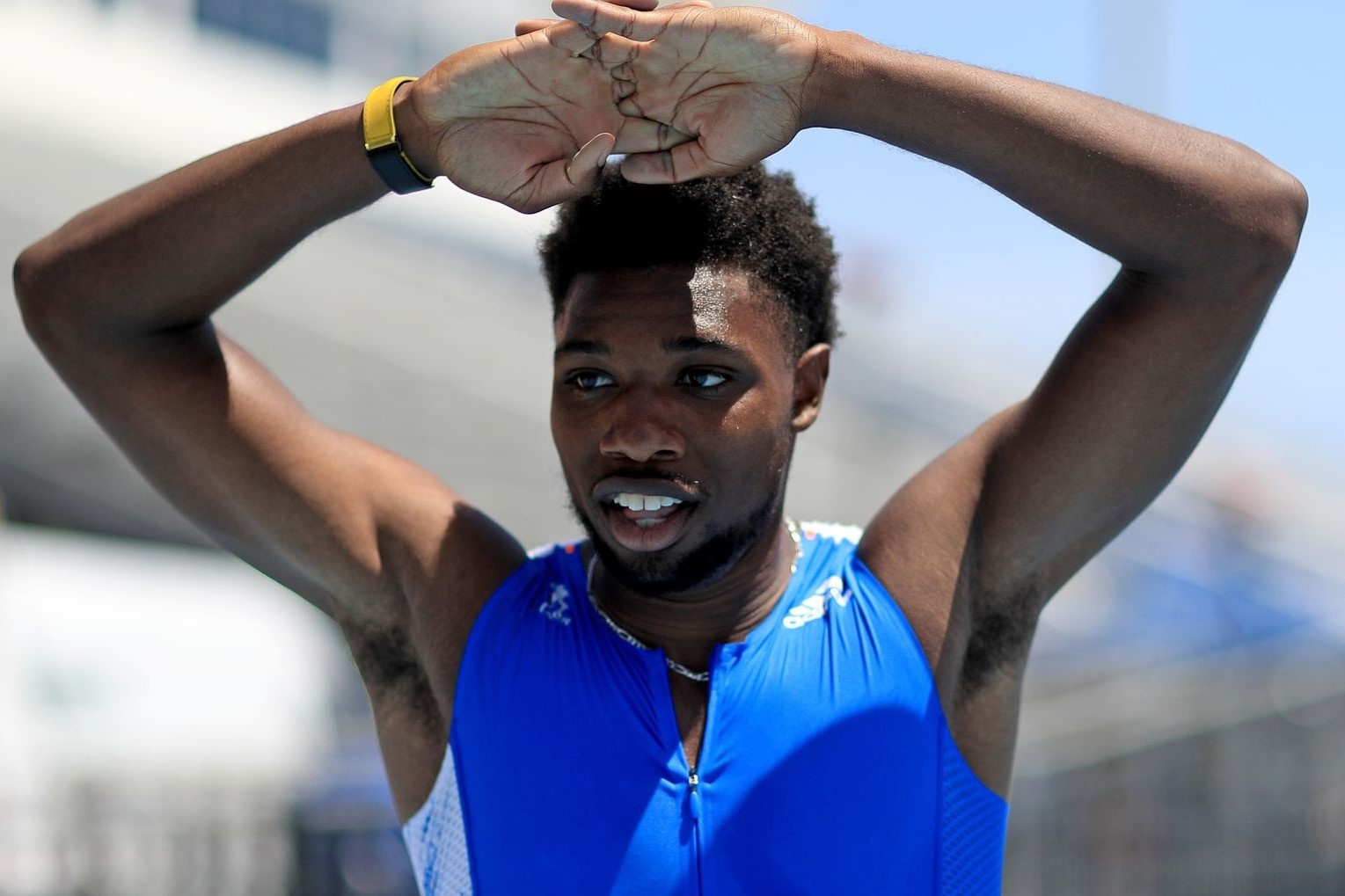 VDV pha ky luc cua Usain Bolt bi phat hien chay thieu 15 m hinh anh