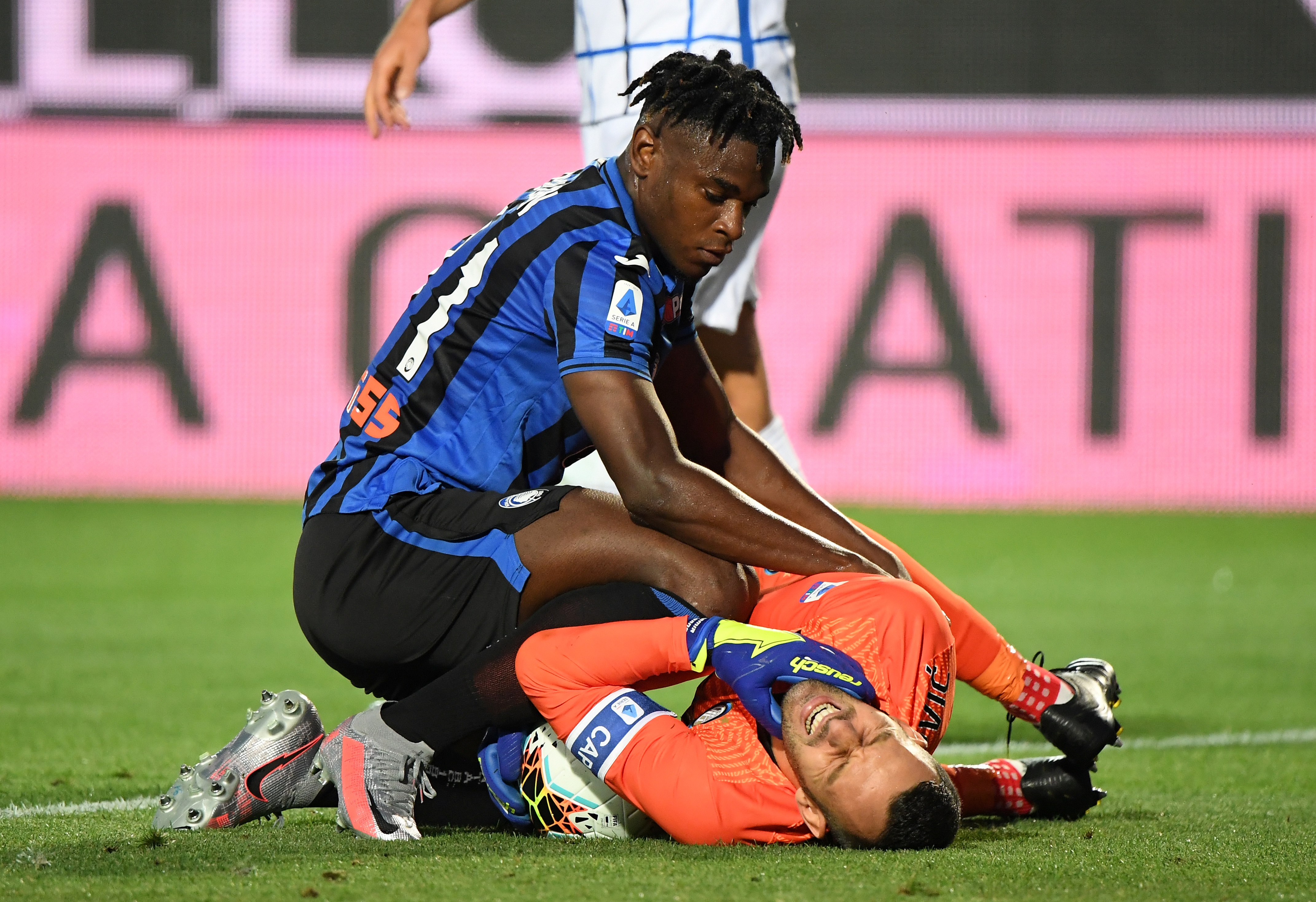 Inter thang Atalanta anh 2