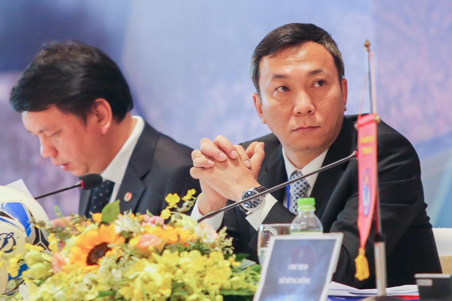 Pho chu tich tai chinh VFF 'cho hay xin' tien? hinh anh