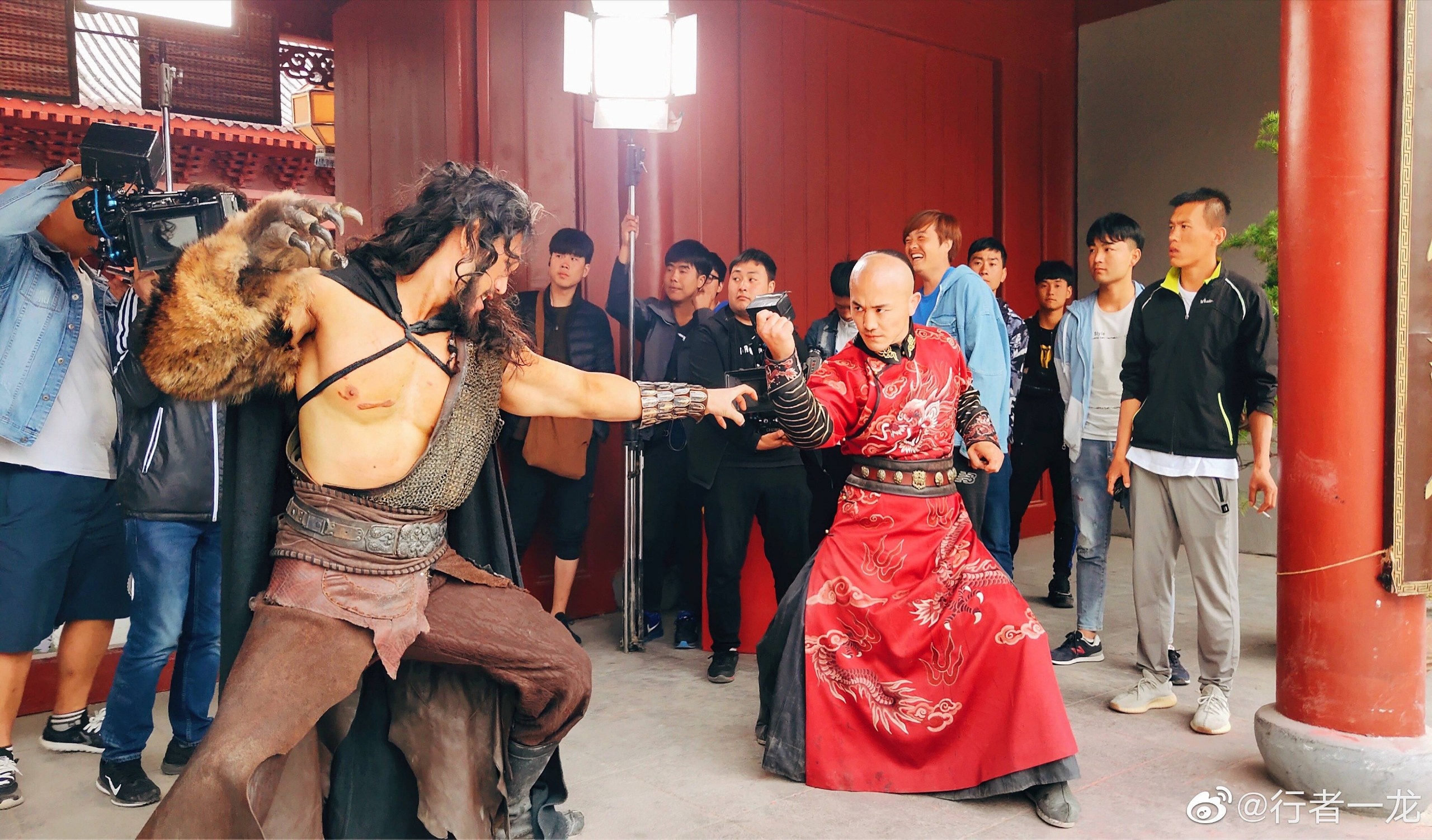 gia tai Nhat Long anh 8