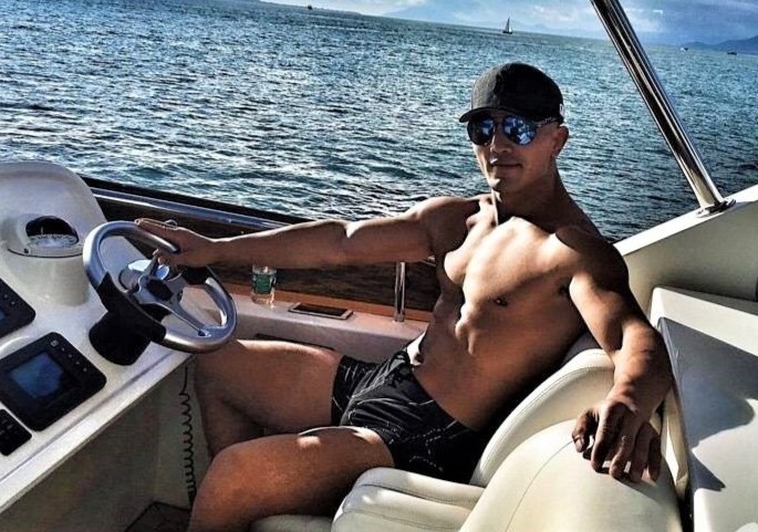 Loi song vuong gia cua 'De nhat Thieu Lam' Nhat Long hinh anh