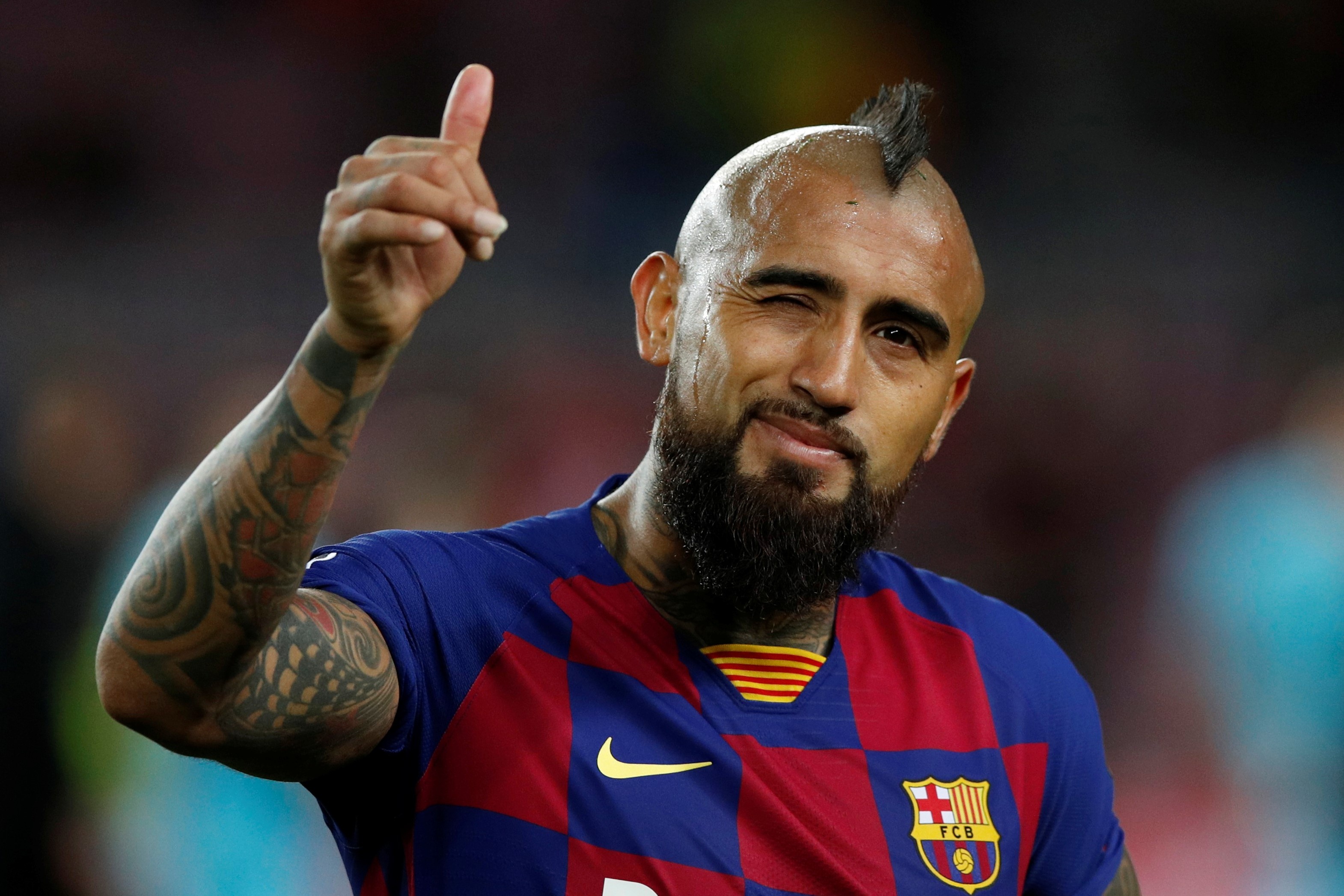 Vidal: 'Barca khong giong doi bong hang dau' hinh anh