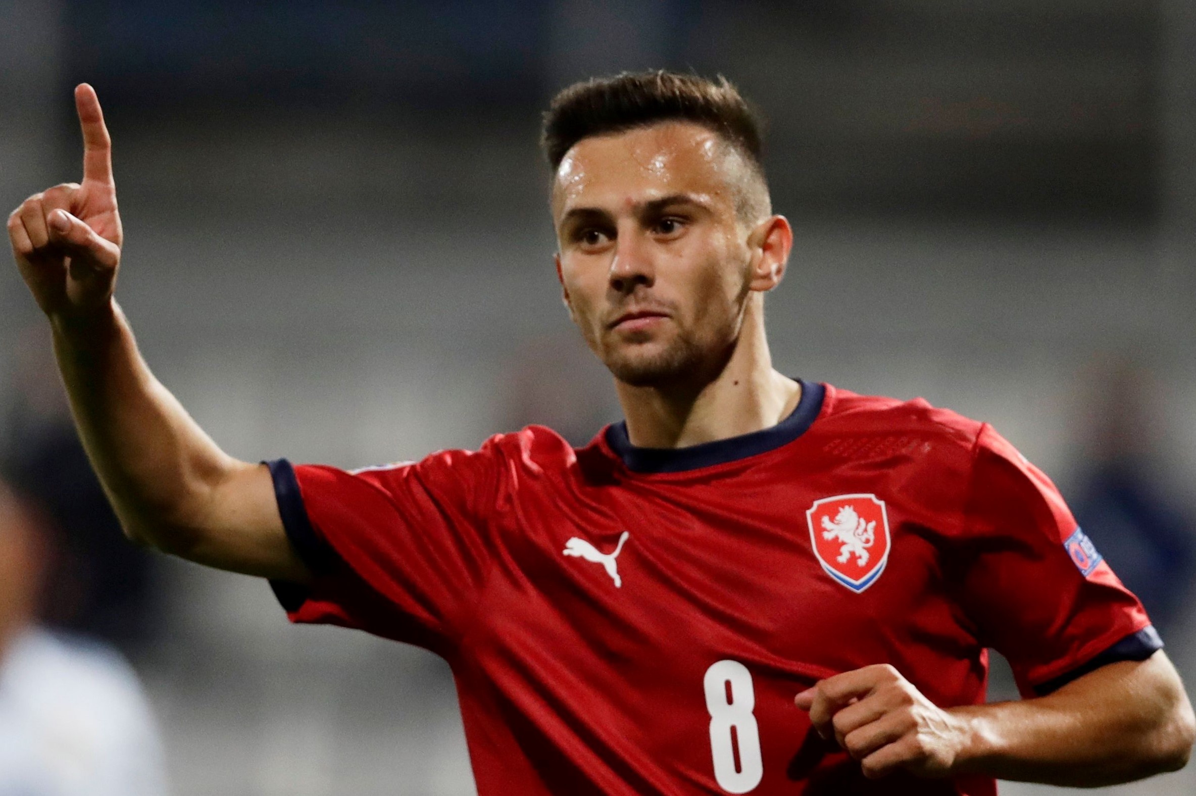 Filip Nguyen du bi trong tran thua 1-2 cua CH Czech hinh anh