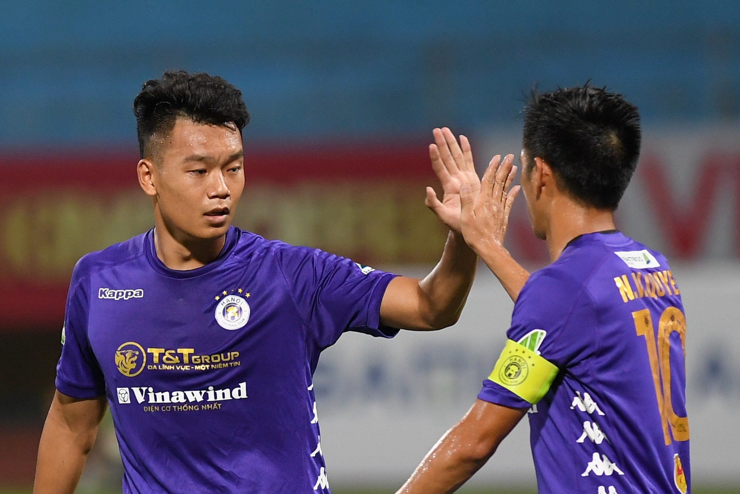 CLB Ha Noi vs Can Tho anh 1