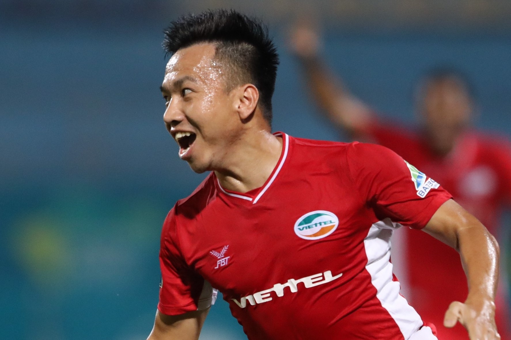 CLB Viettel loai Binh Duong bang 3 ban trong 5 phut hinh anh