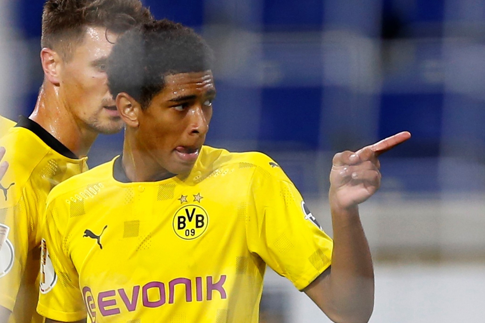 Bellingham ghi dau an o Dortmund hinh anh