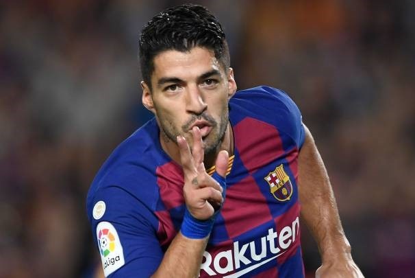 Suarez gia nhap Atletico voi gia 6 trieu euro hinh anh