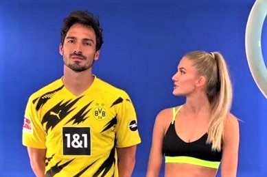 Hummels kiet suc vi thi chay voi nu VDV dien kinh hinh anh