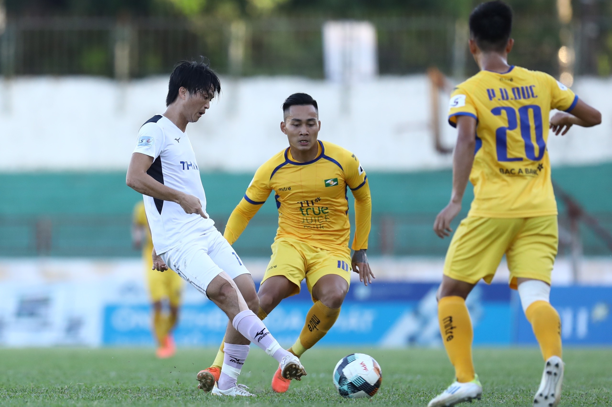 Truc tiep bong da V.League anh 1