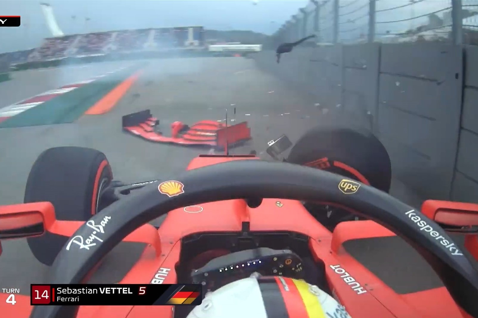 Vettel gap tai nan trong buoi phan hang chang F1 tai Nga hinh anh