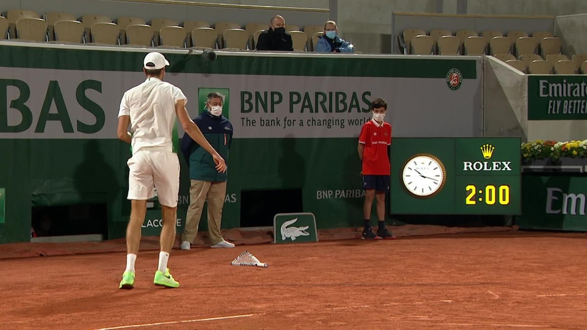 Medvedev bi phat anh 1