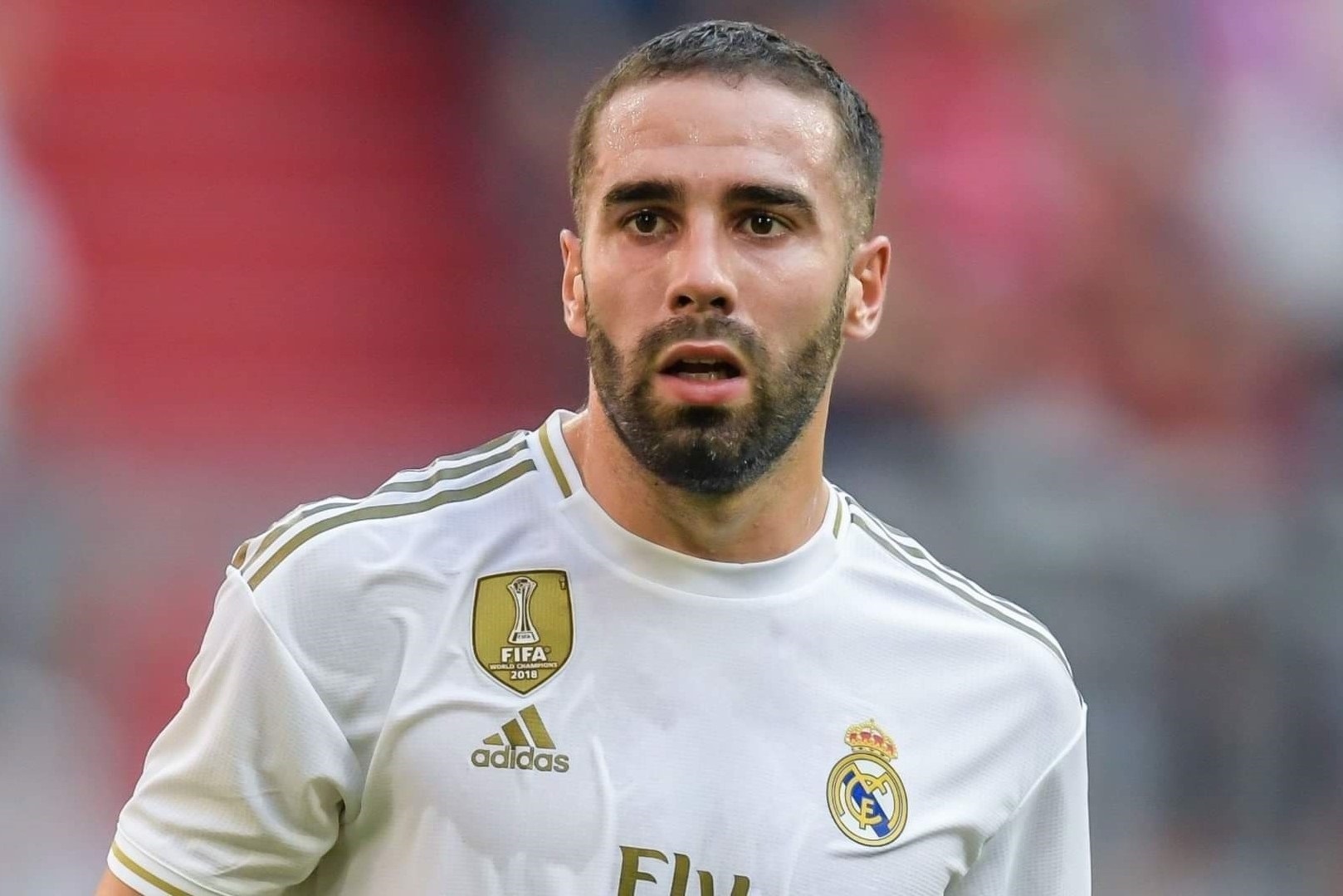 Real khung hoang hang thu hinh anh