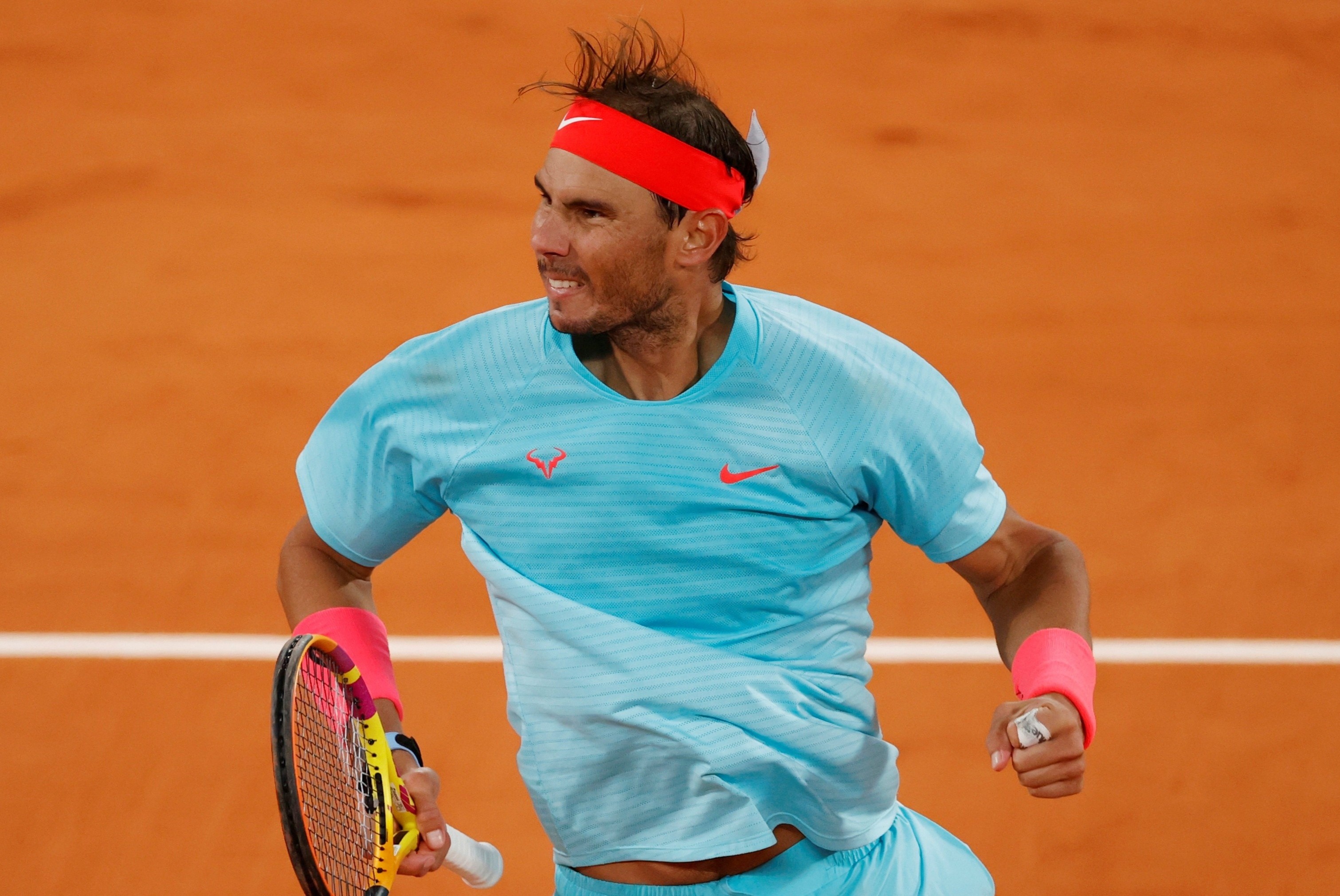 Nadal tai dau Schwartzman tai ban ket Phap mo rong hinh anh