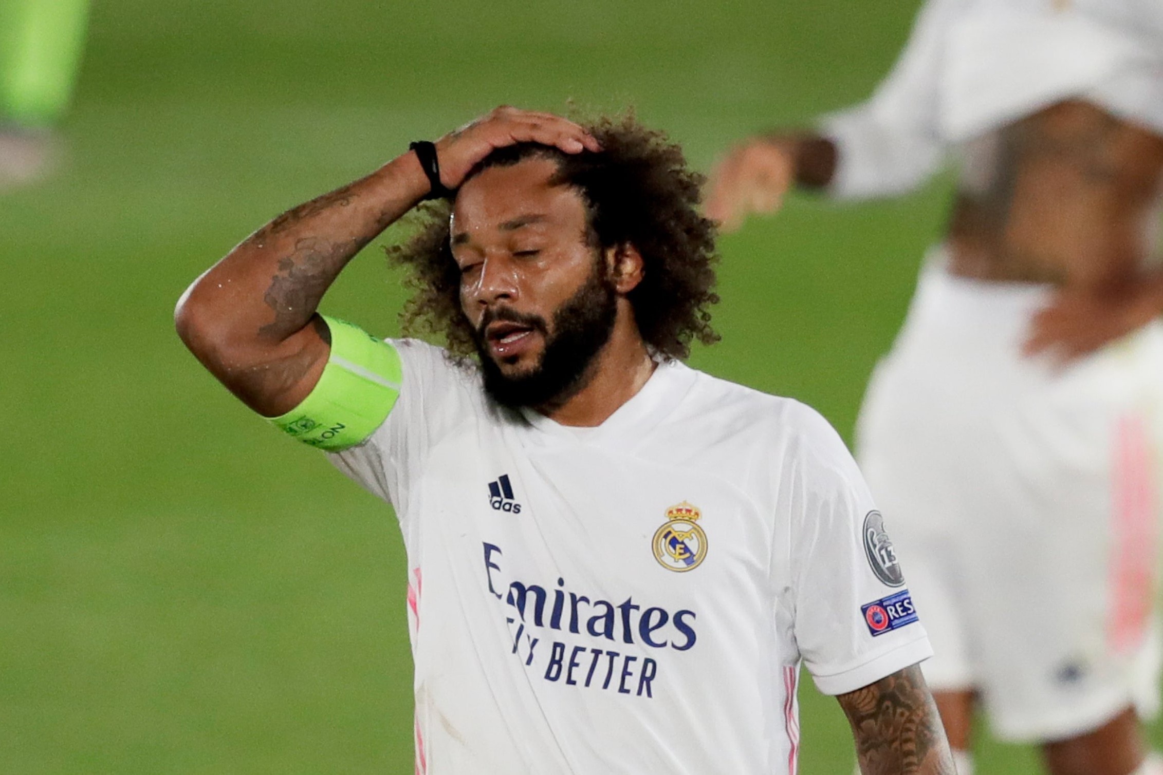 'Real chua quen cach choi bong' hinh anh