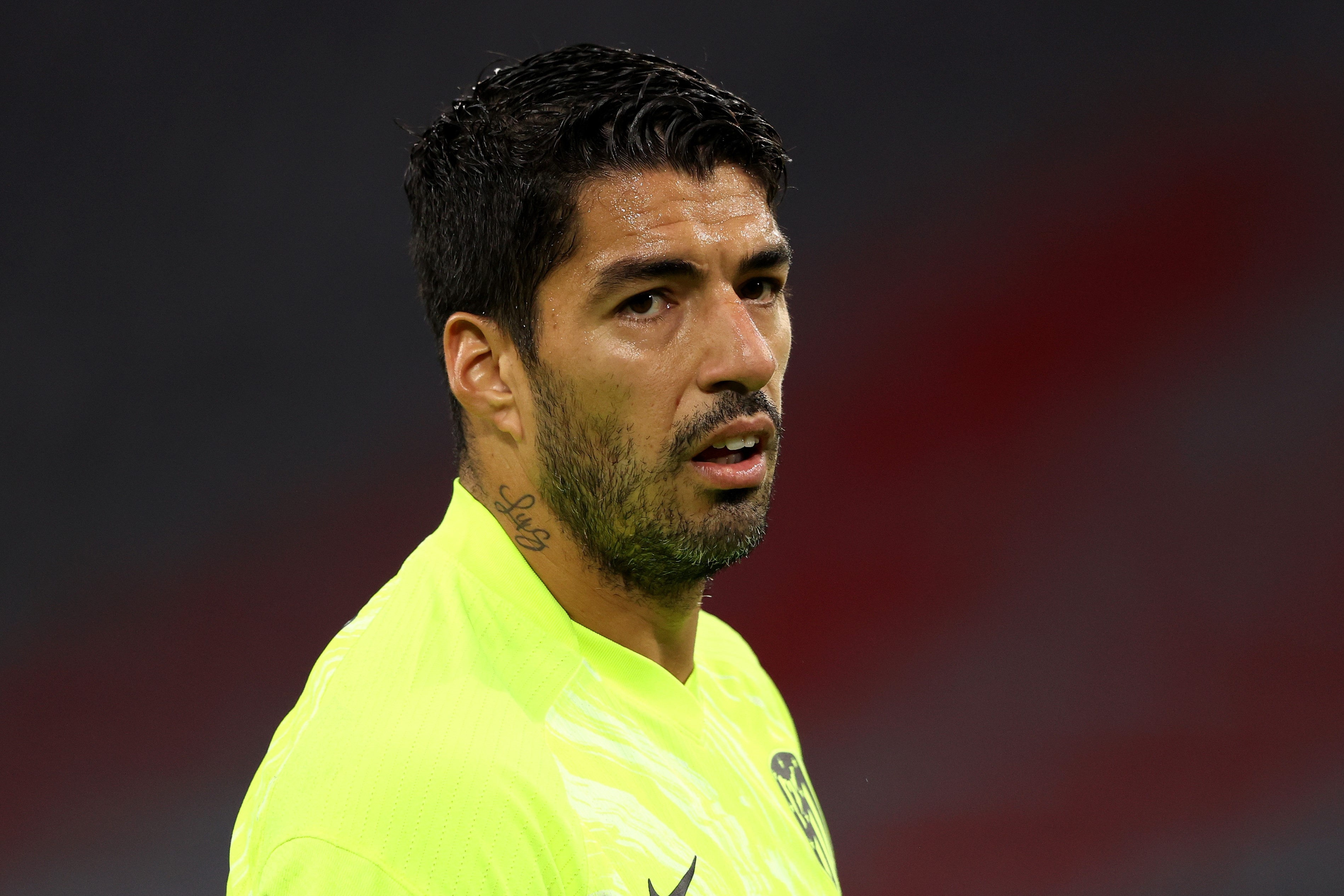 Suarez lai gop mat trong mot tran thua dam truoc Bayern hinh anh