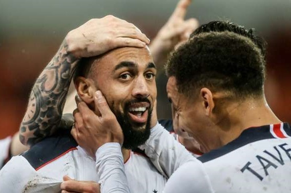 Hoc tro cua Gerrard lap ky luc tai Europa League hinh anh