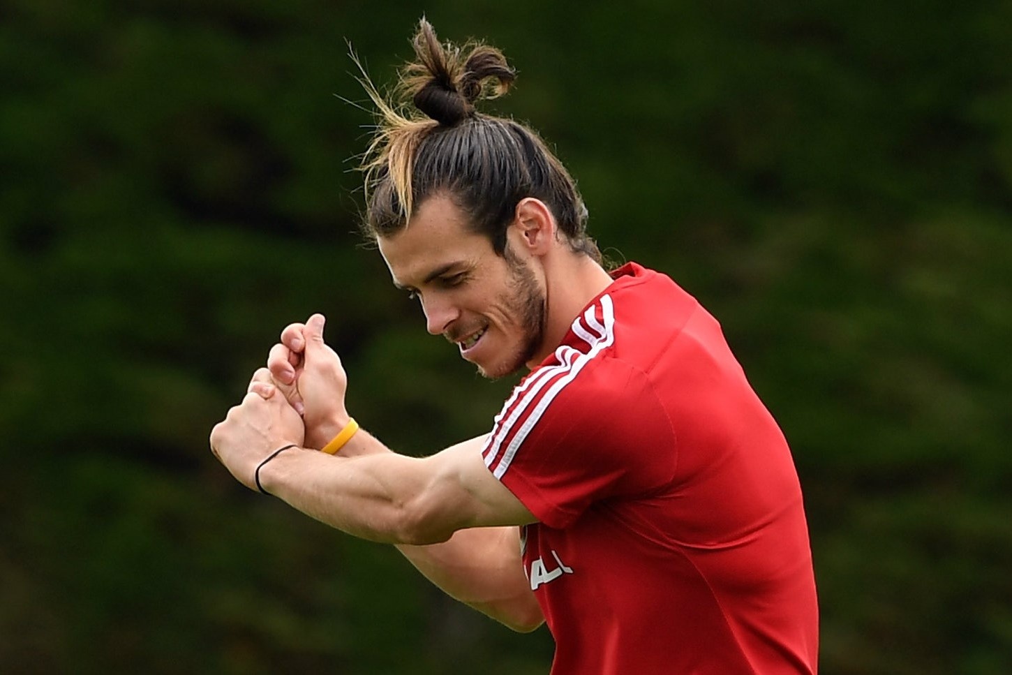 Tottenham dao lo golf tren san tap cho Bale hinh anh