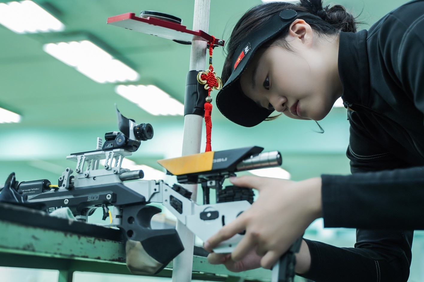 Nu xa thu tai nang mang hai dong mau Viet - Nhat hinh anh