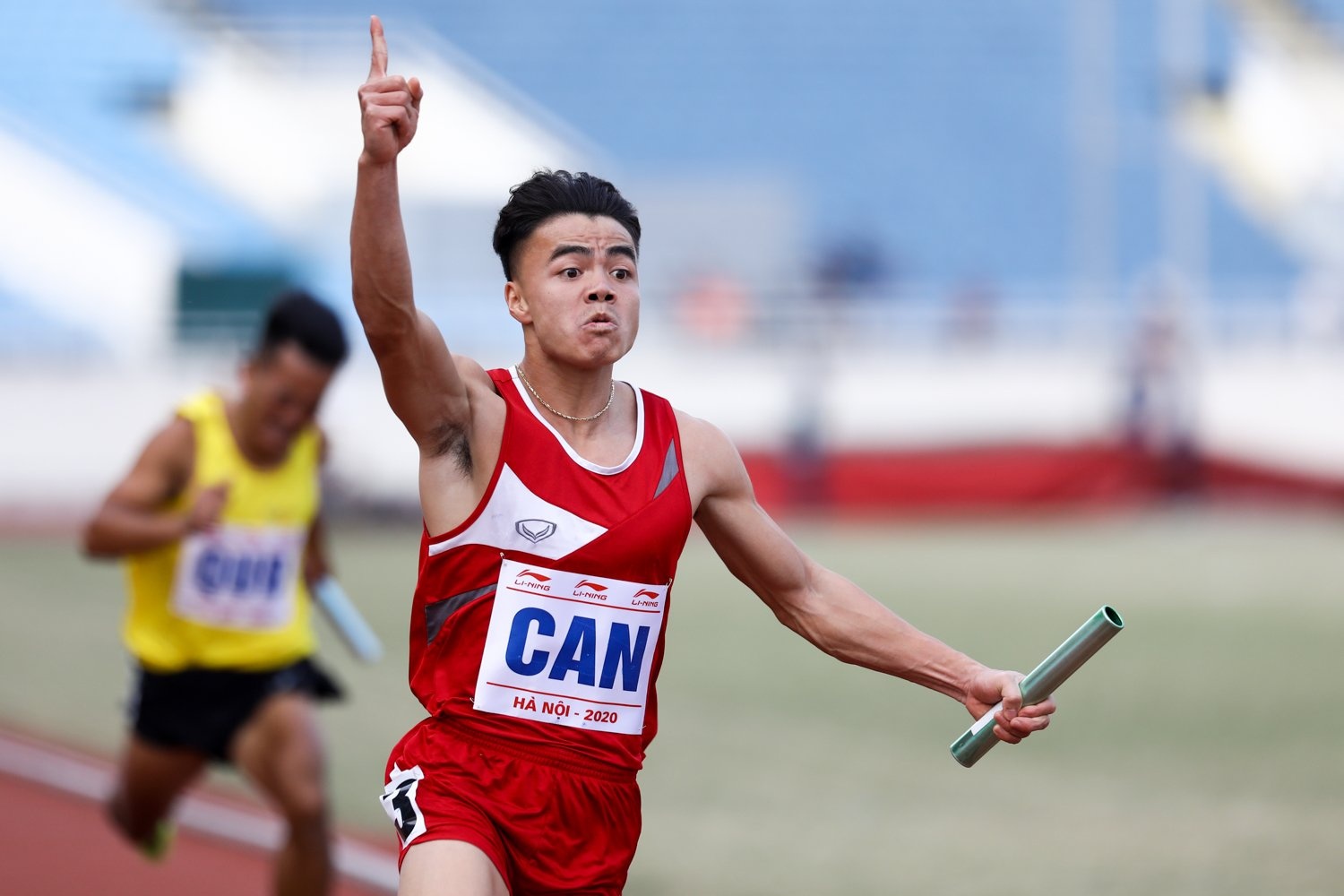 Lan thang Huyen 400 m nu anh 9