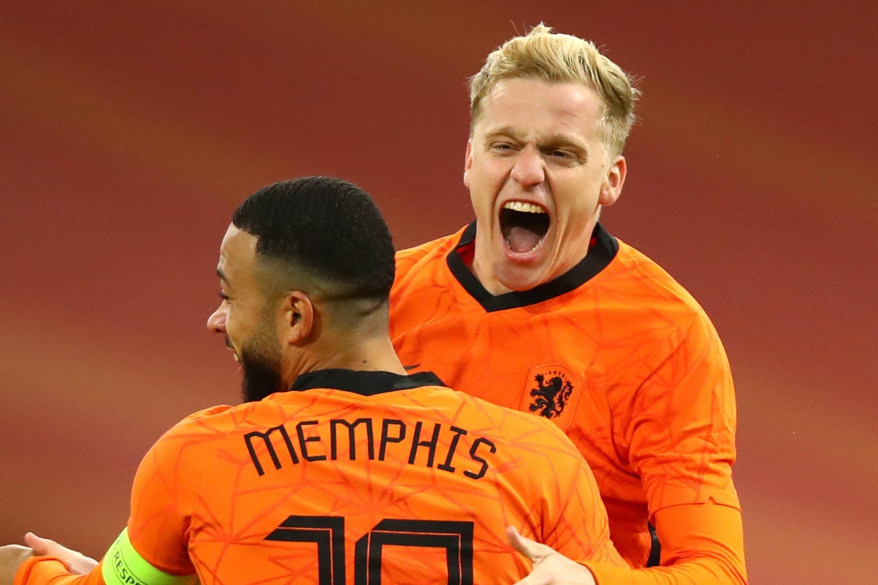 Van de Beek lap cong giup Ha Lan hoa Tay Ban Nha hinh anh