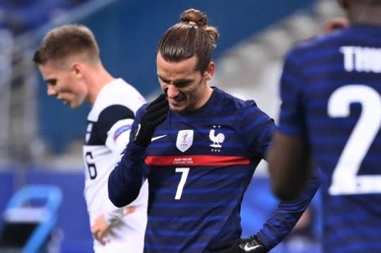 Phap thua tran dau tien sau hon mot nam hinh anh