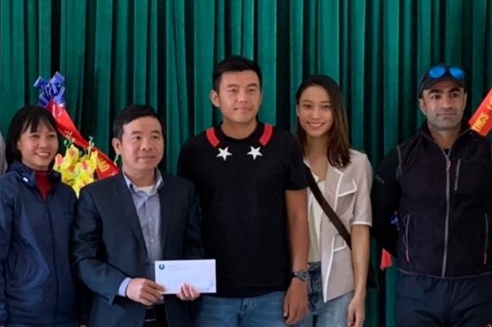 Ly Hoang Nam toi mien Trung trao qua hinh anh