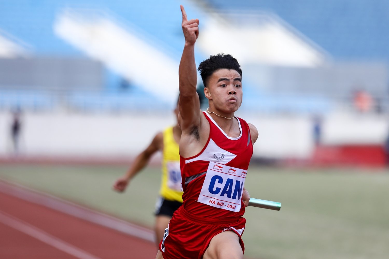 Ngan Ngoc Nghia dien kinh anh 1