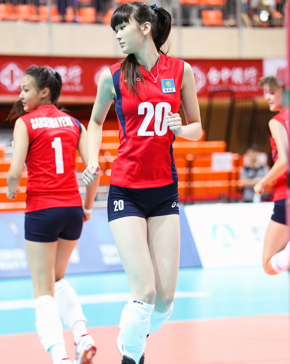 nu than bong chuyen ket hon anh 7