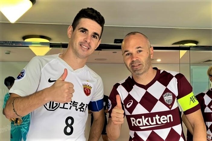 Iniesta giup Vissel Kobe vao tu ket AFC Champions League hinh anh