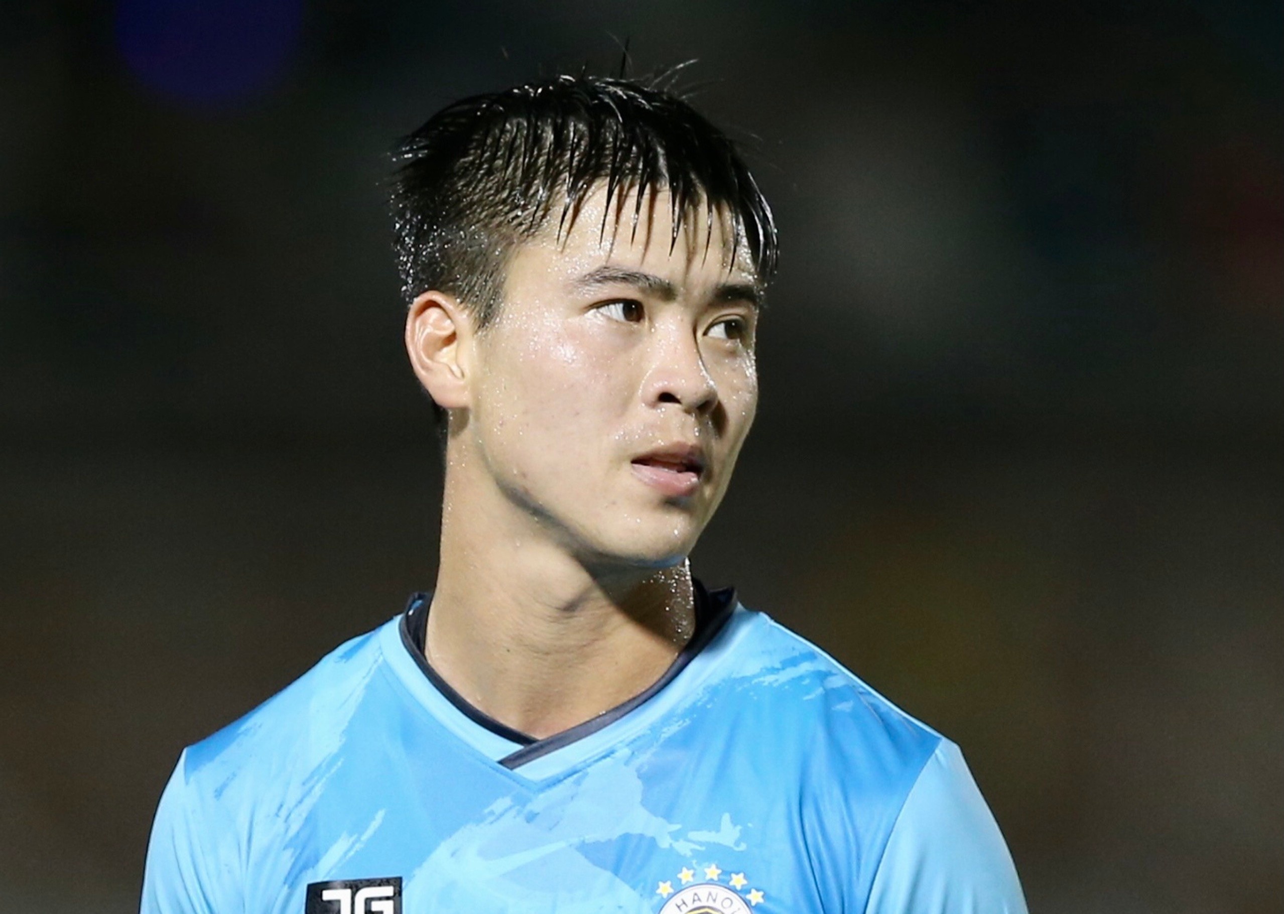 Duy Manh mac loi trong tran CLB Ha Noi thua 1-3 CLB Sai Gon hinh anh