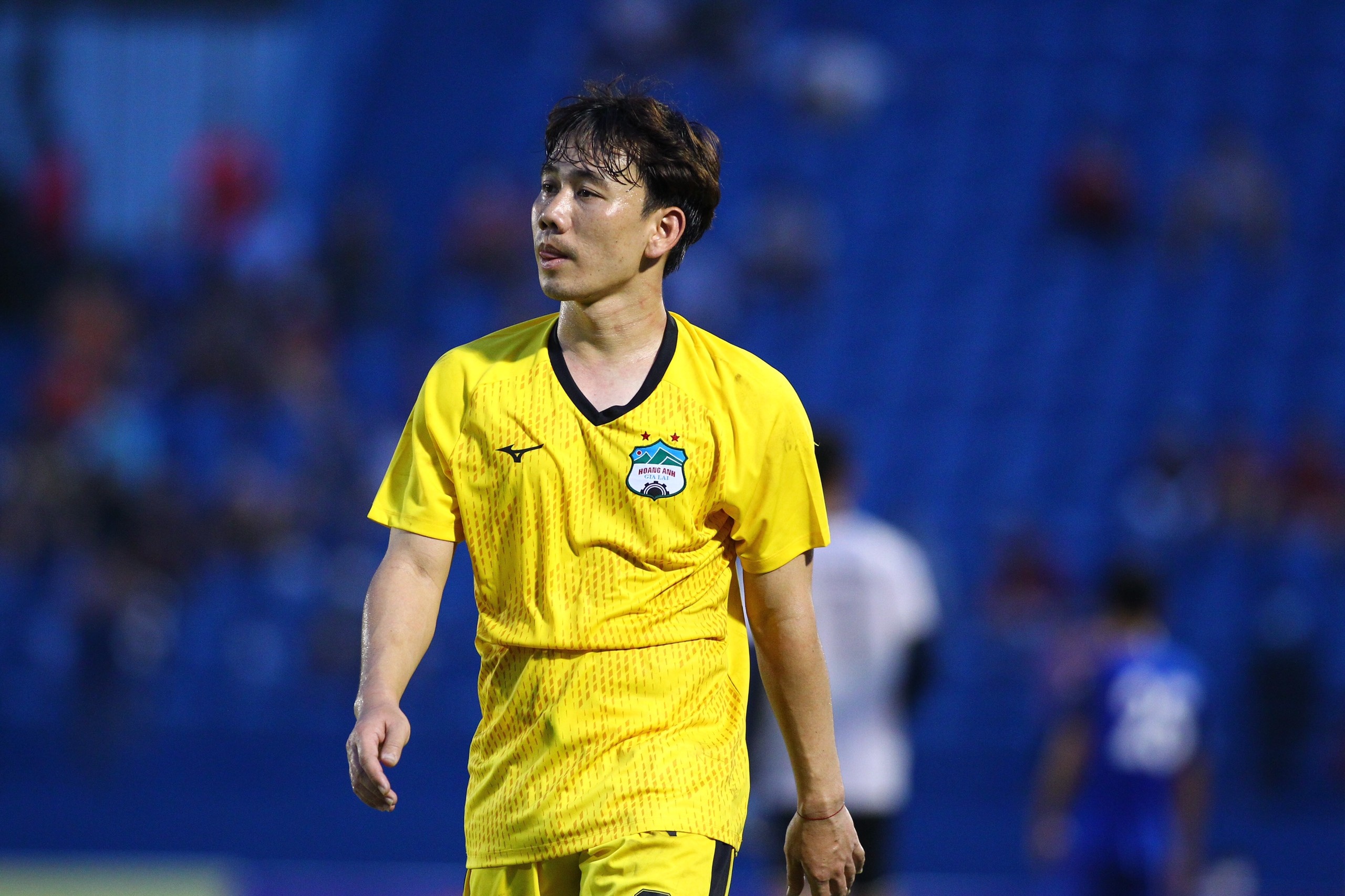 Kiatisak ra mat anh 3