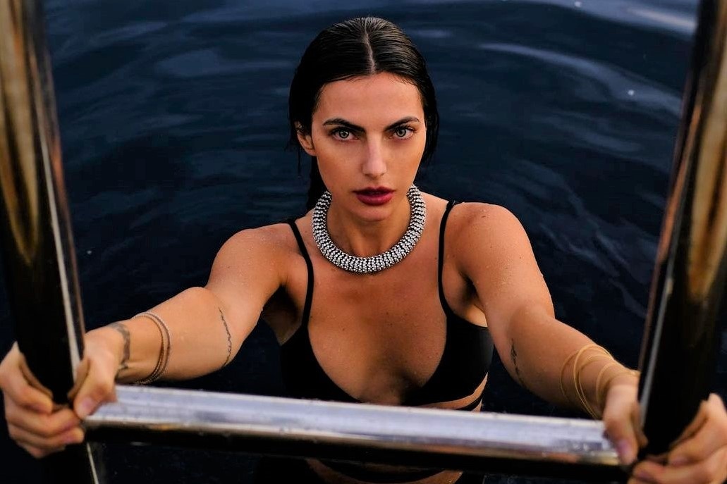 Sao F1 hen ho voi con gai trieu phu hinh anh