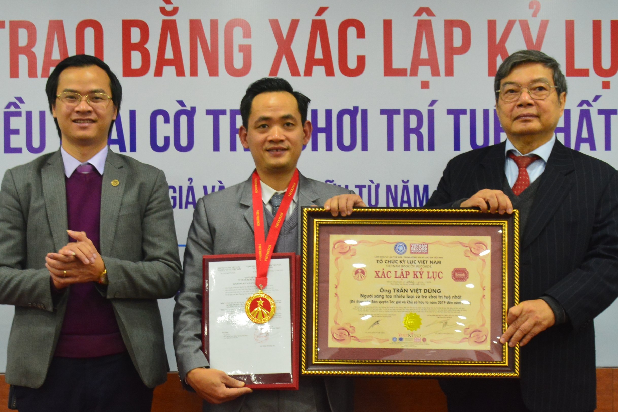 Ky luc gia Viet Nam mong Co Bong da duoc pho bien the gioi hinh anh