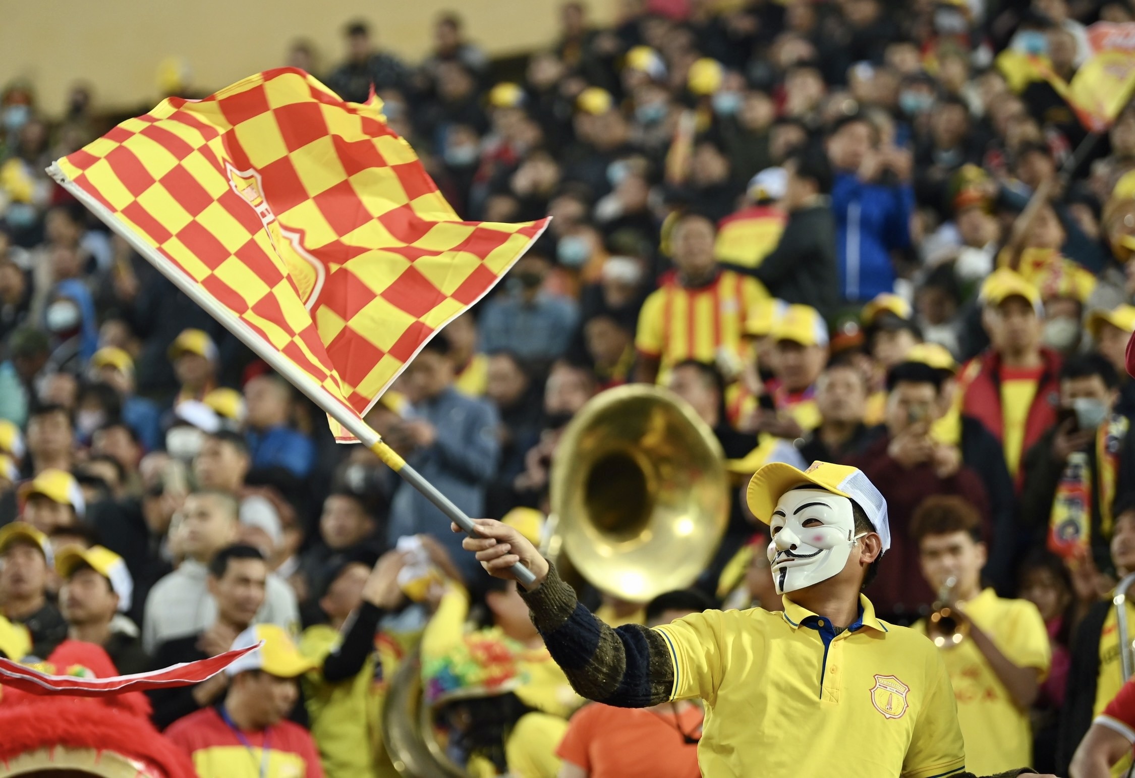 'Chao lua' Thien Truong khien ban be quoc te ghen ty hinh anh