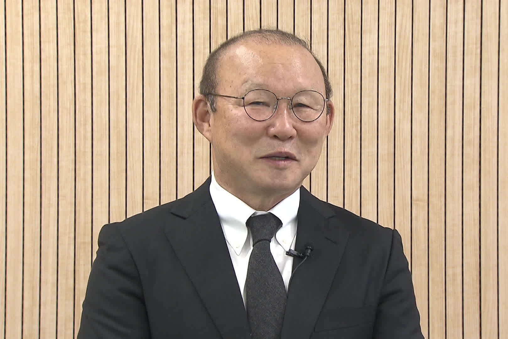 HLV Park chua nghi toi viec gia han hop dong voi VFF hinh anh