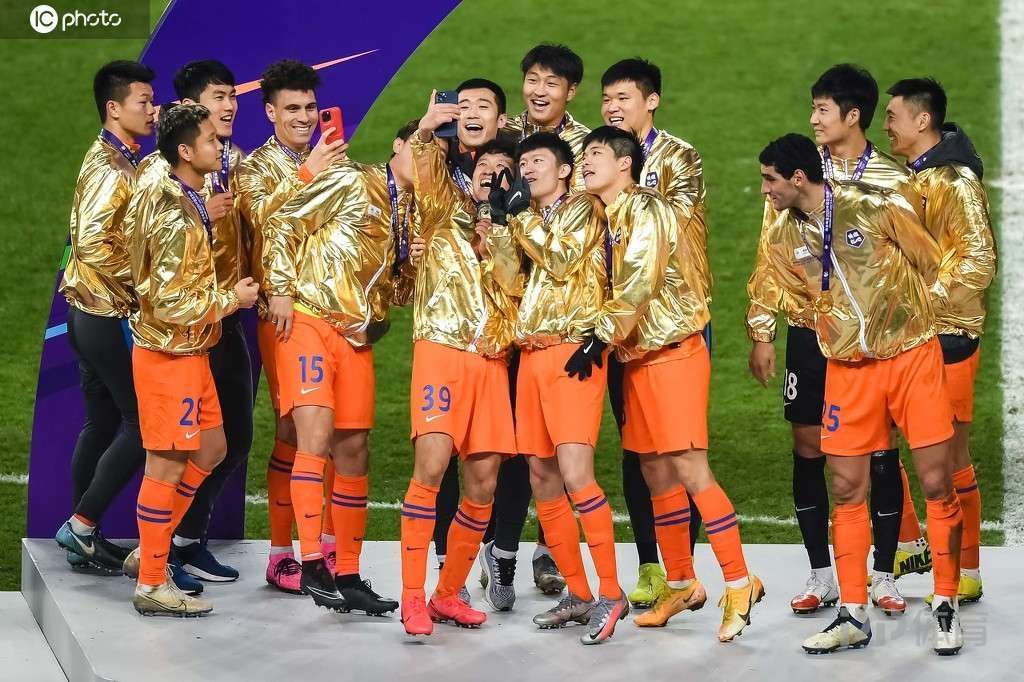 Shandong Luneng bi loai AFC anh 1