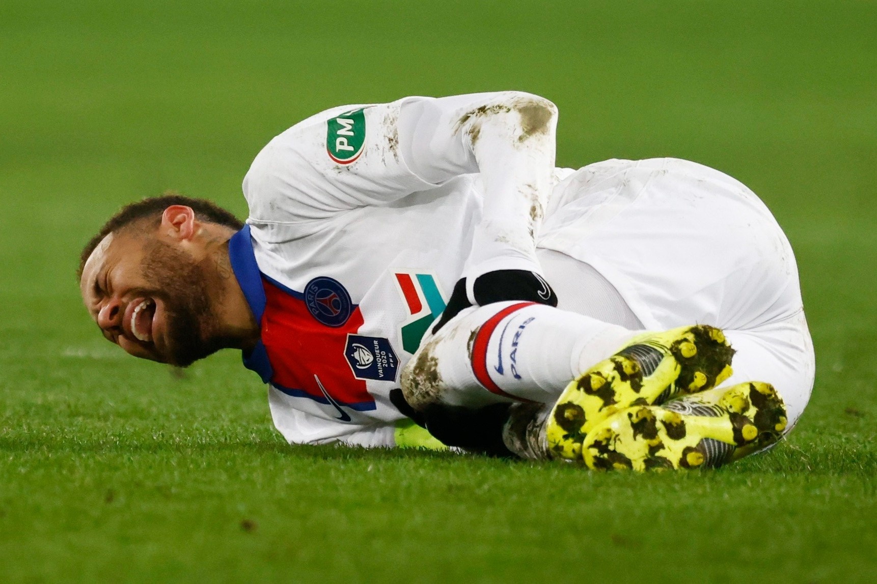 Neymar co nguy co lo tran dau voi Barca hinh anh