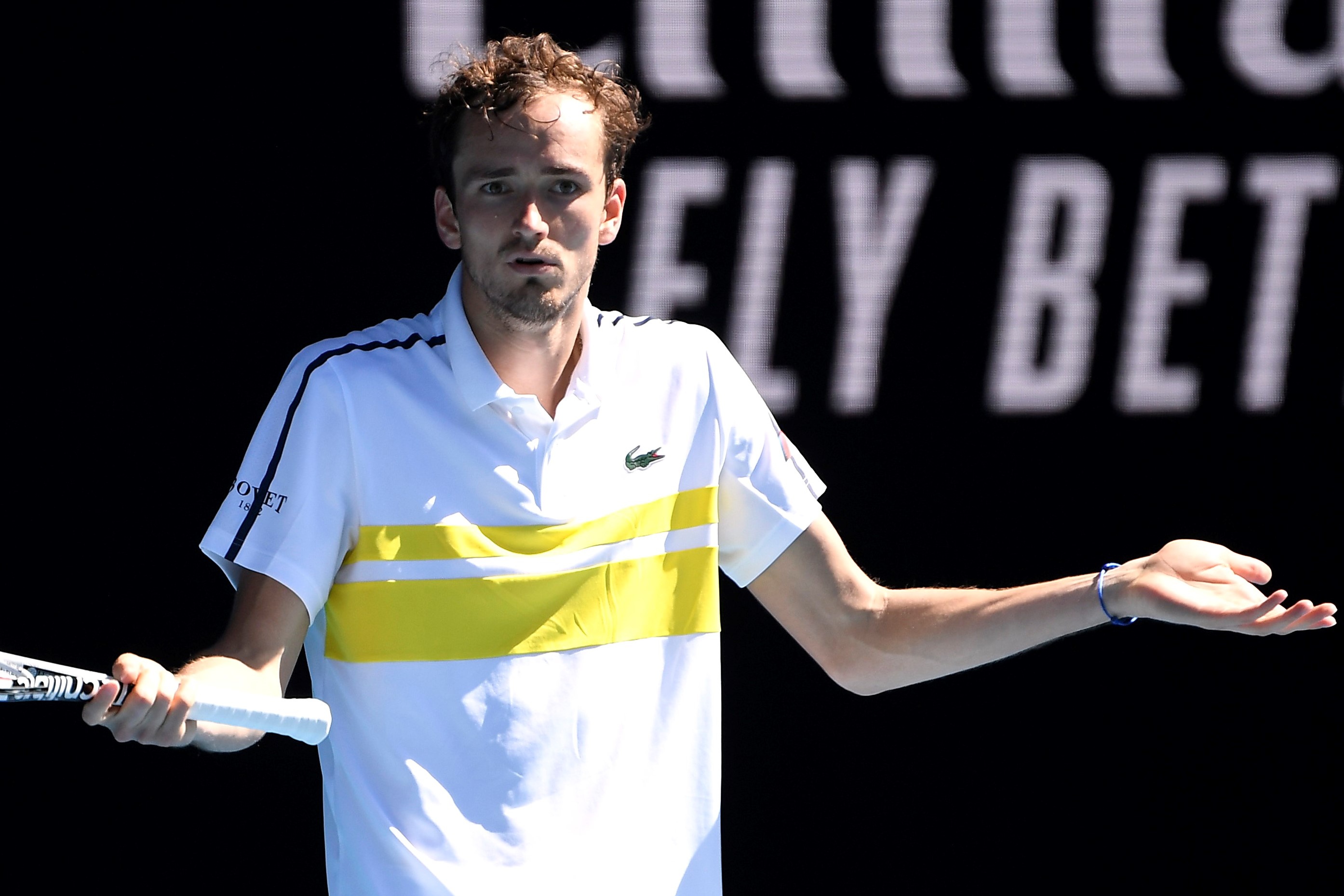 HLV bo ve trong tran thang cua nha vo dich ATP Finals hinh anh