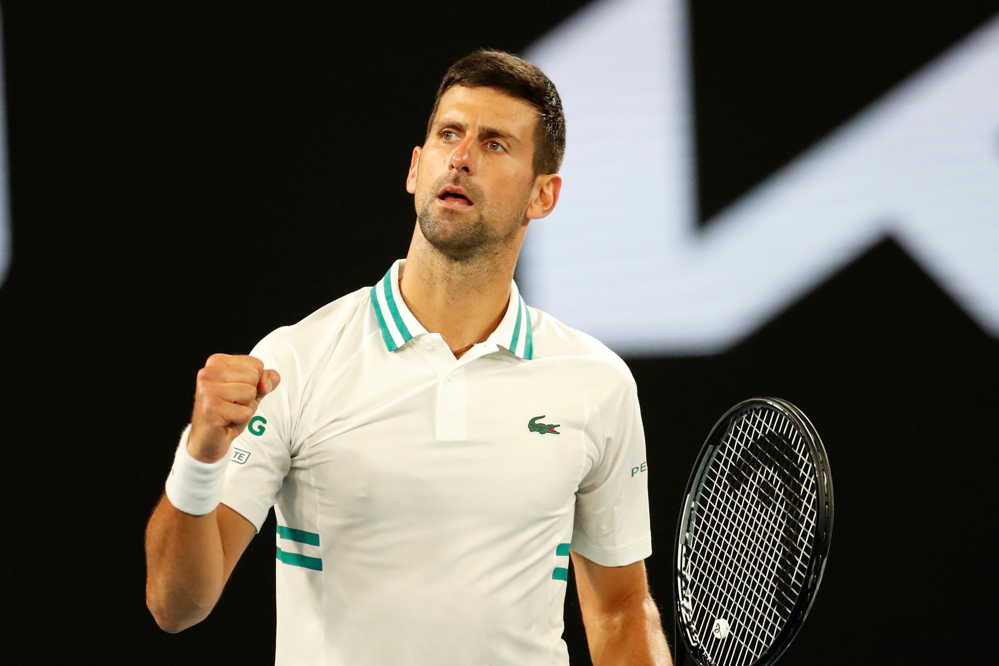 Djokovic can moc 300 tran thang tai Grand Slam hinh anh