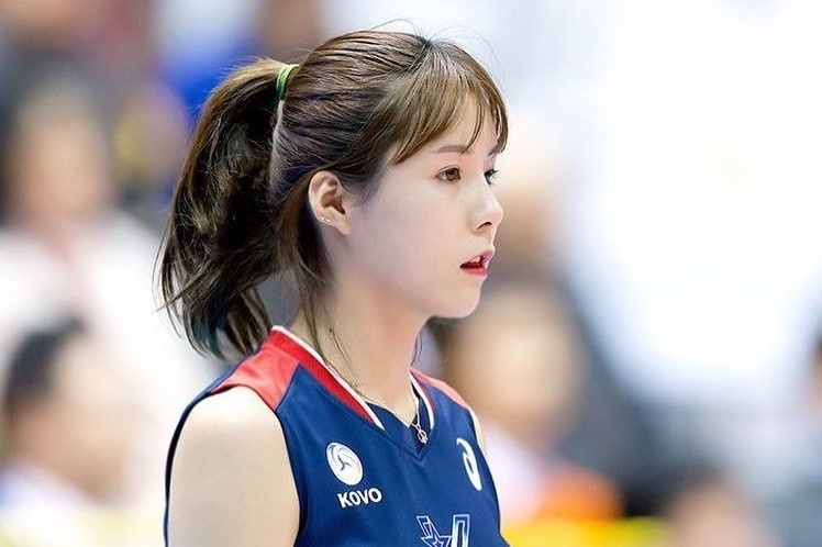 Nu than bong chuyen Han Quoc tra gia dat vi chieu tro hinh anh