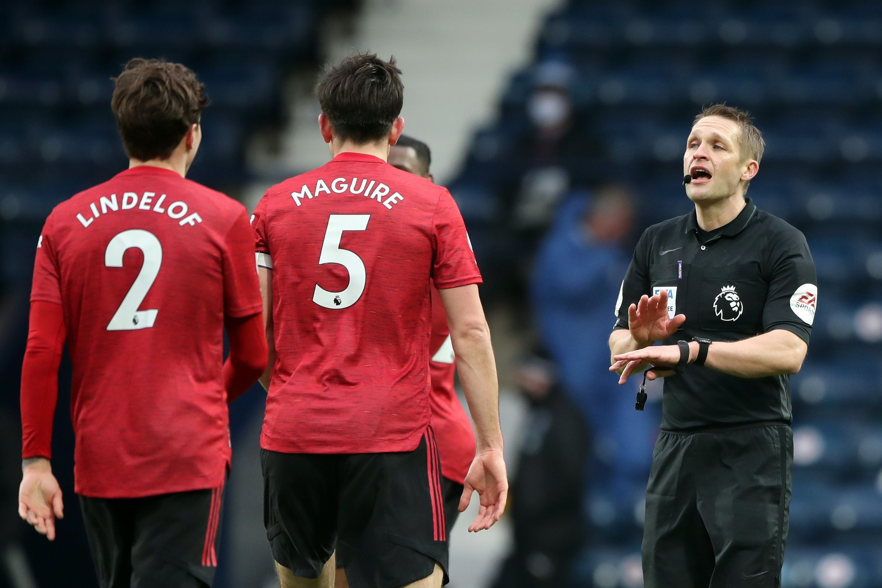 Trong tai thoi coi MU anh 1