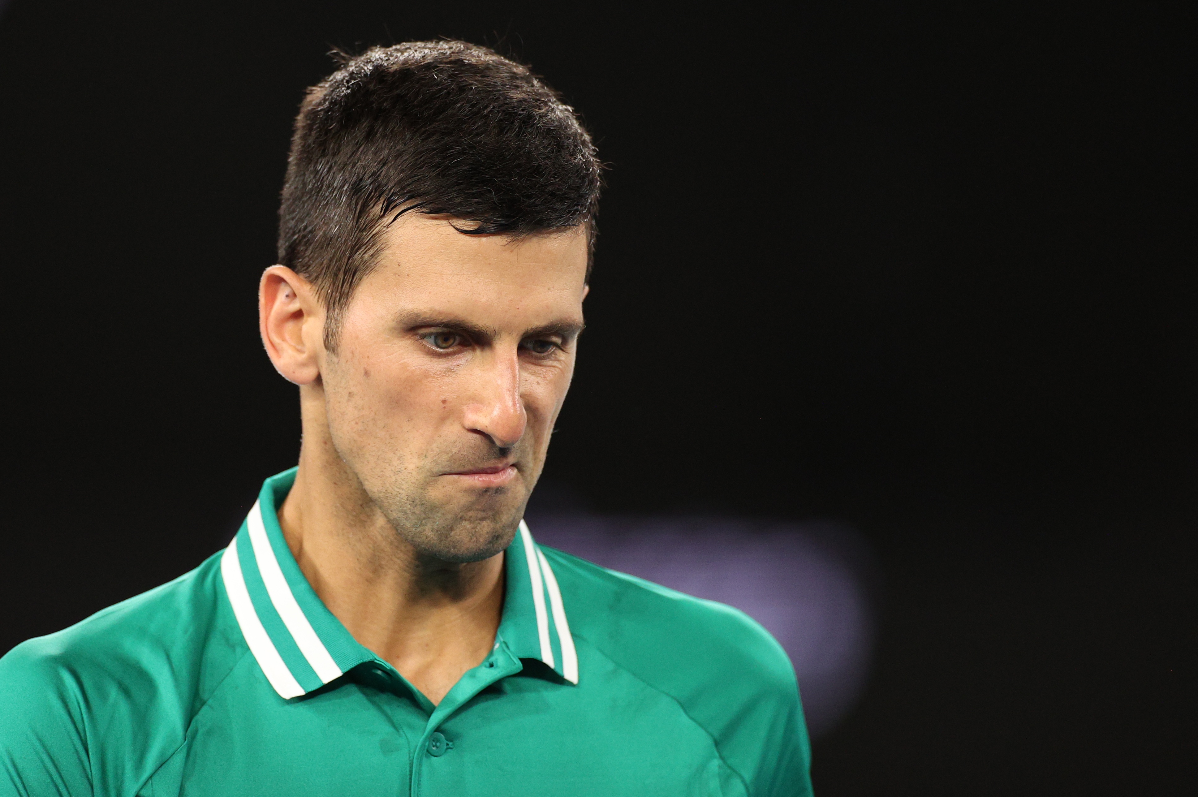 Djokovic vao ban ket Australian Open hinh anh