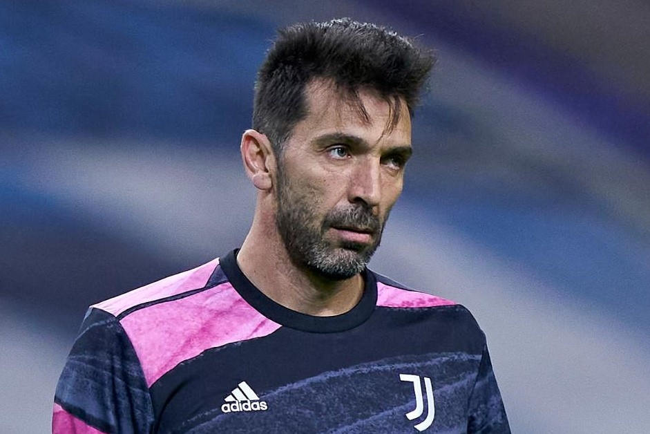 Buffon nhan an phat vi lang ma dong doi hinh anh