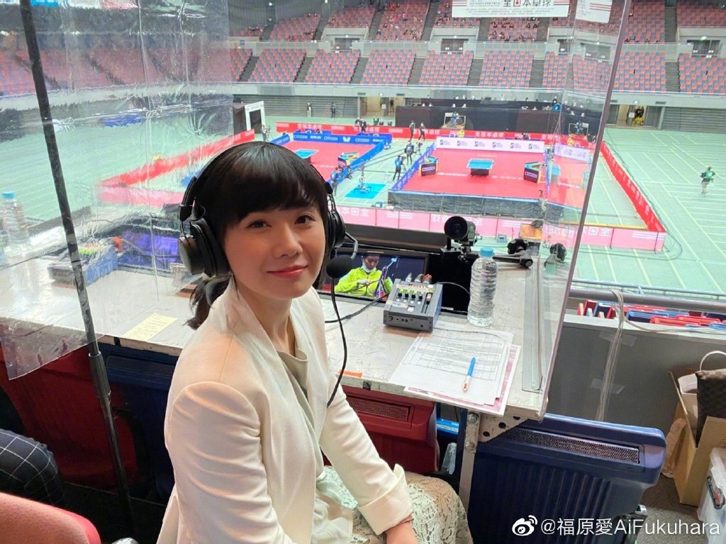 Ai Fukuhara bong ban anh 4